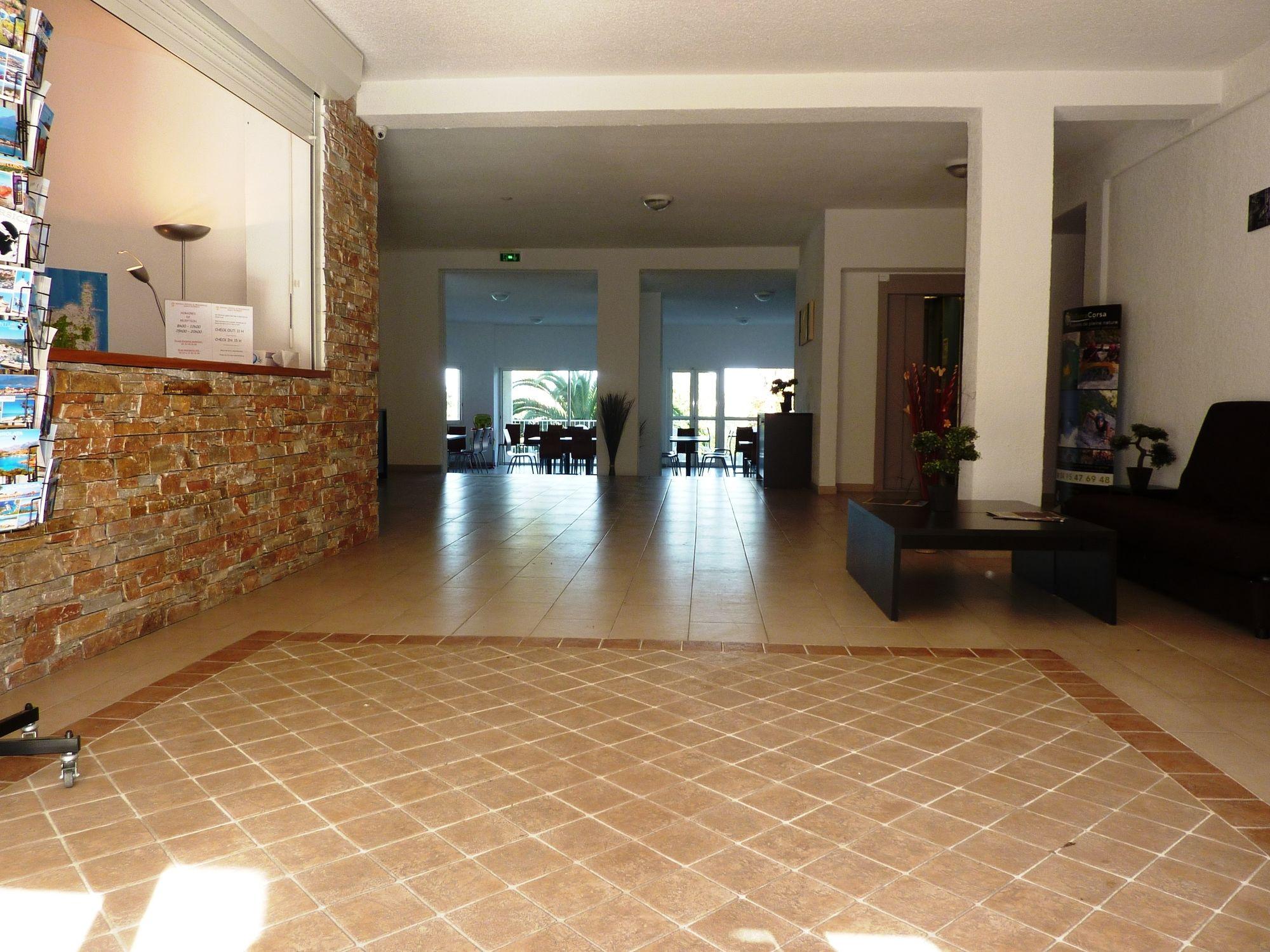 サン・フロラン レジデンス シタデール リゾートアパートホテル エクステリア 写真